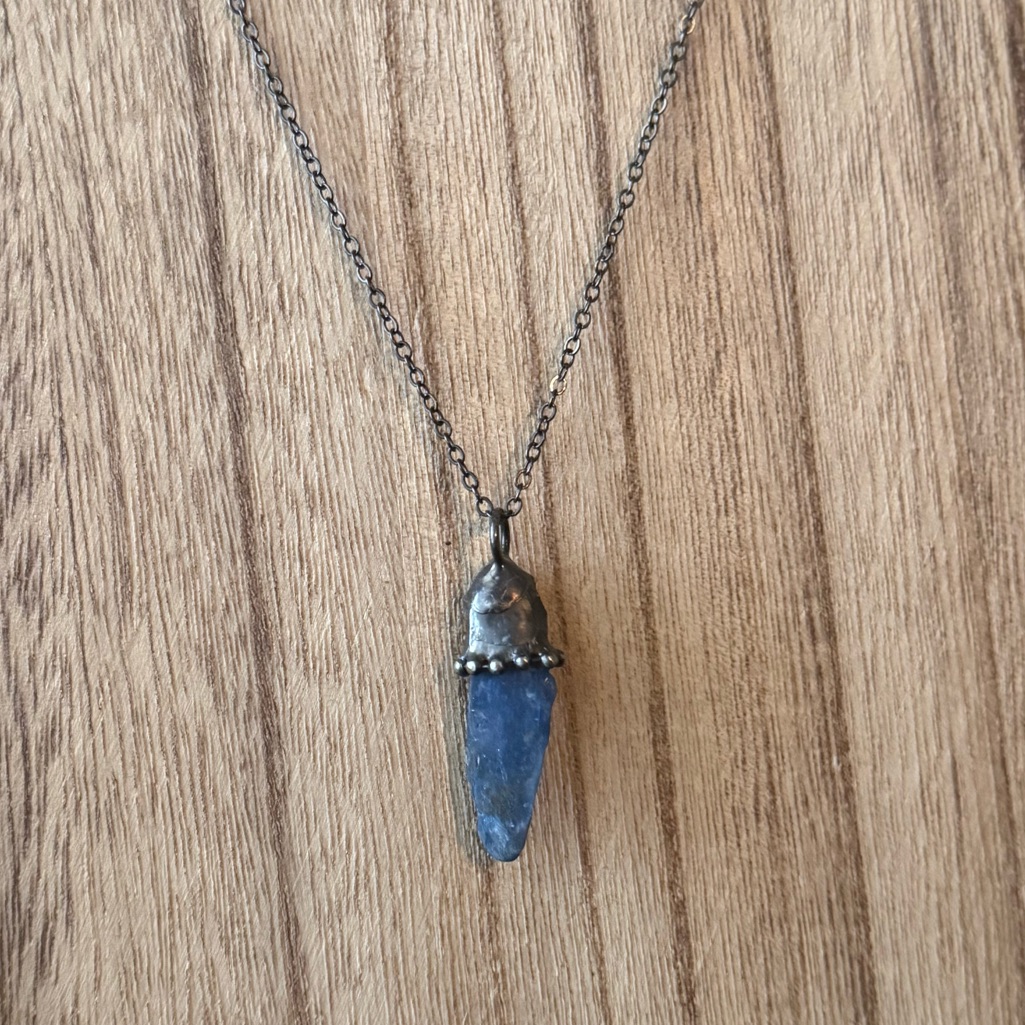 Blue Kyanite Crystal Pendant Necklace 38$